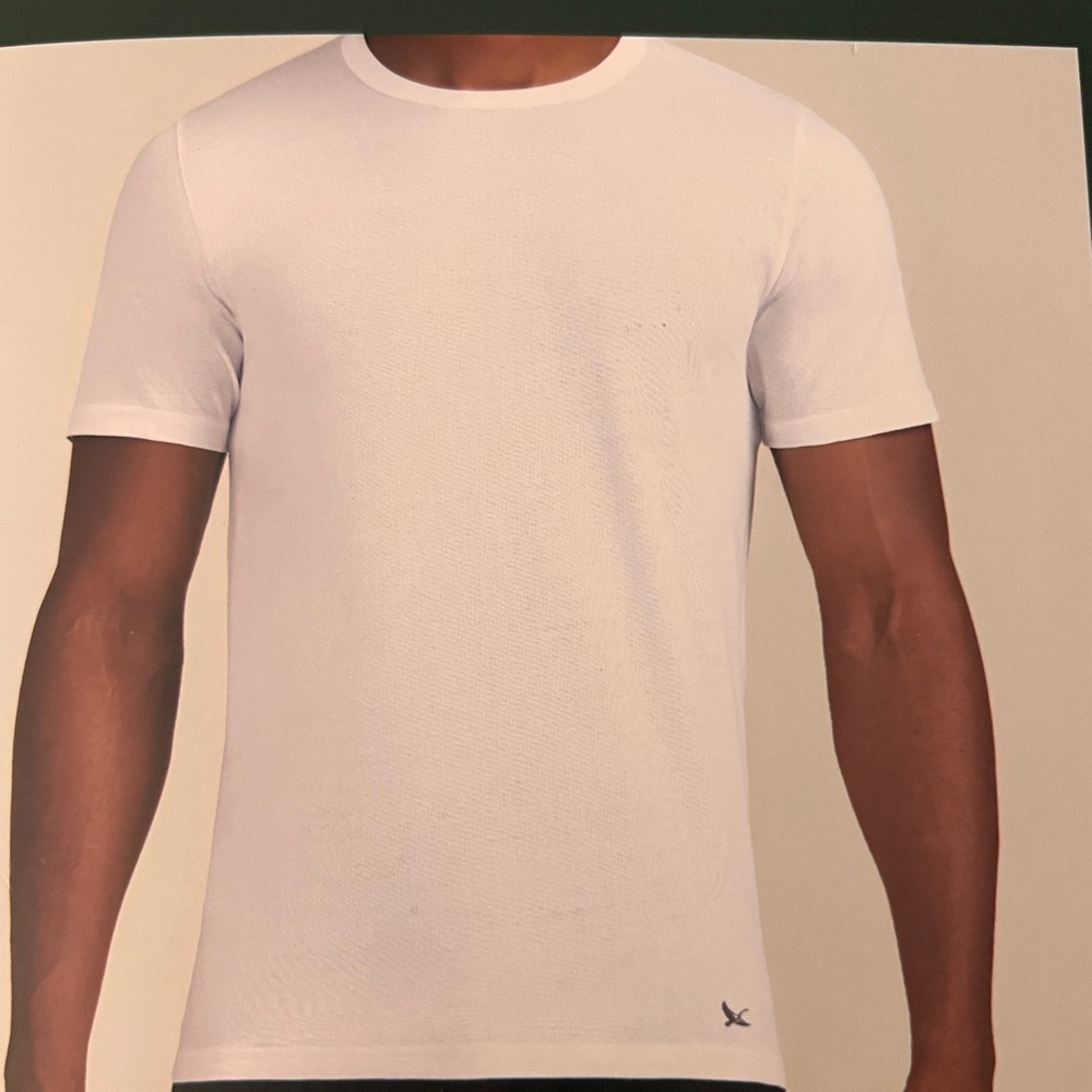 NEW Eddie Bauer Mens 4 Pack Crew Undershirt White Cotton Blend Stretch Medium